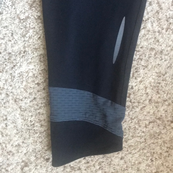 Under Amour leggings - Picture 3 of 5